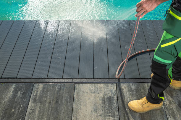 Best Commercial Building Pressure Washing  in Antigo, WI